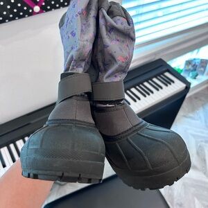 Kids Columbia snow boots.